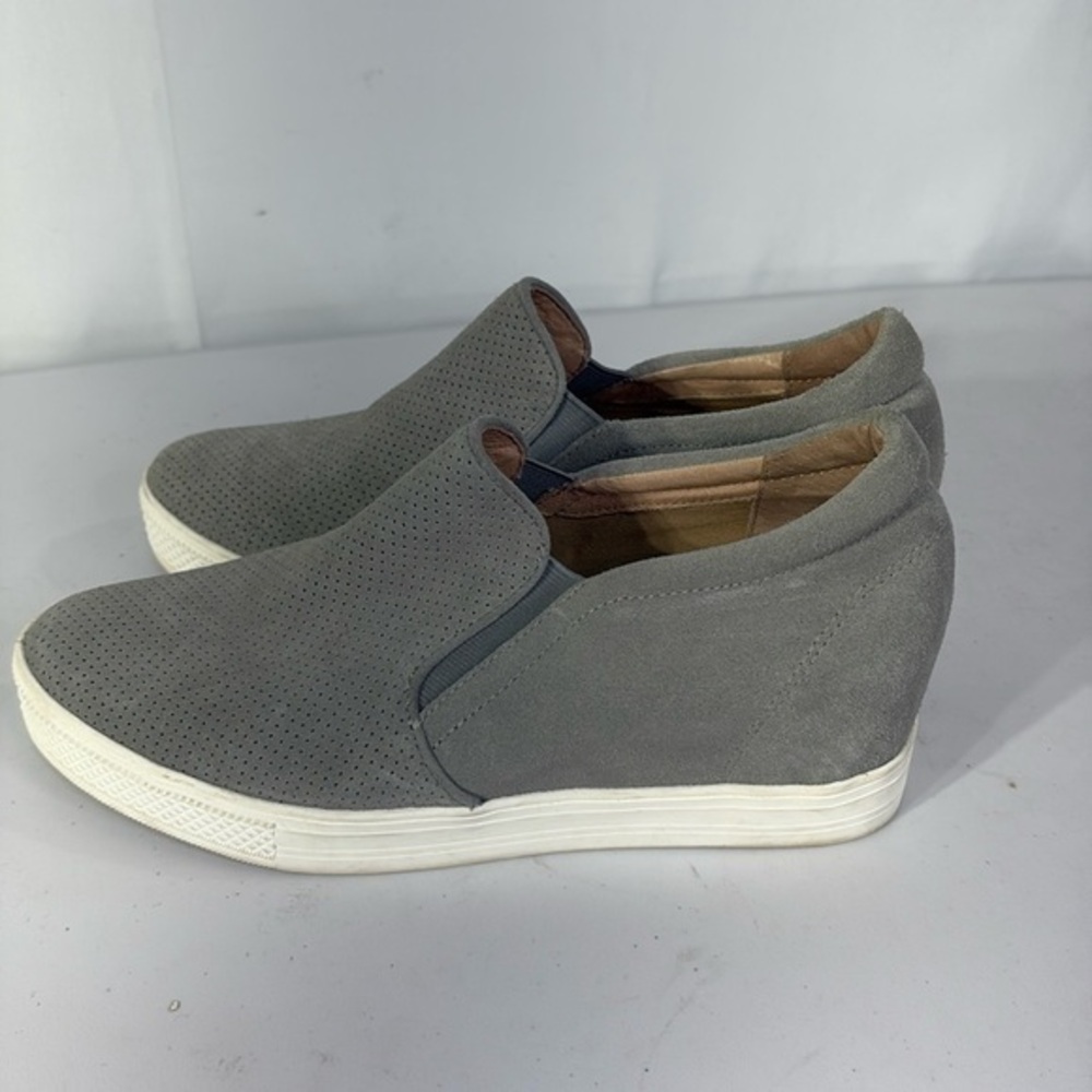 ☃️ Caslon cnallie -lea gray perforated, suede hidden wedge slip on shoes